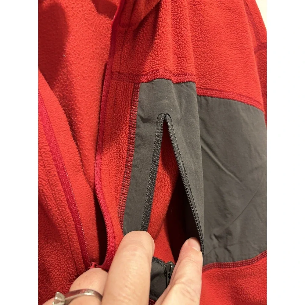 The North Face‎ Mens XL Red 1/4 Zip Fleece Pullover Jacket Gray Chest Pocket